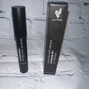 Younique Lip Exfoliate- mint chocolate